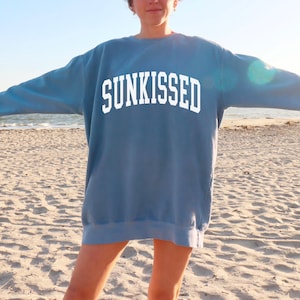 Womens Vacation Beach Apparel, Sunkissed Preppy College Lettering Crewneck Sweatshirt, Ladies Ocean Pullover, Summer Clothing, Gift for Her
