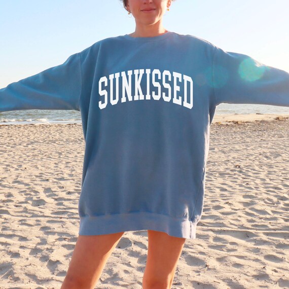 Womens Vacation Beach Apparel, Sunkissed Preppy College Lettering Crewneck Sweatshirt, Ladies Ocean Pullover, Summer Clothing, Gift for Her