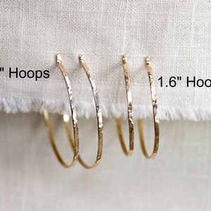 2 Inch Gold Hoop Earrings, Hammered Gold Hoops, Gold Filled Hoop Earrings, Large Hoop Earrings, Jewelry Gift for Her, Gift for Best Friend afbeelding 2