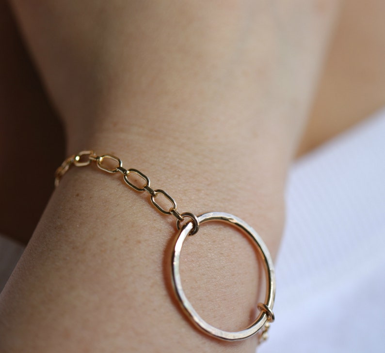 Karma Circle Bracelet Hammered Gold Open Circle Bracelet Mothers Day Gift Gold Eternity Bracelet Gold Filled Chain Bracelet