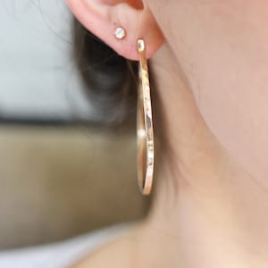 2 Inch Gold Hoop Earrings, Hammered Gold Hoops, Gold Filled Hoop Earrings, Large Hoop Earrings, Jewelry Gift for Her, Gift for Best Friend afbeelding 5