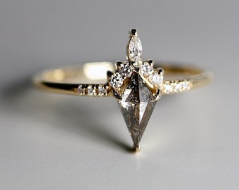 Kite Salt and Pepper Diamond Ring, 14k Yellow Gold Rose Cut Salt and Pepper Diamond Engagement Ring, Alternative Unique Rustic Diamond Ring