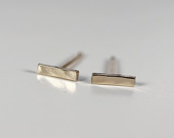 Hammered Gold Stud Earrings, 14k Gold Bar Earrings, Tiny Gold Hammered Bar Earrings, Minimal Earrings, Gold Simple Geometric Studs