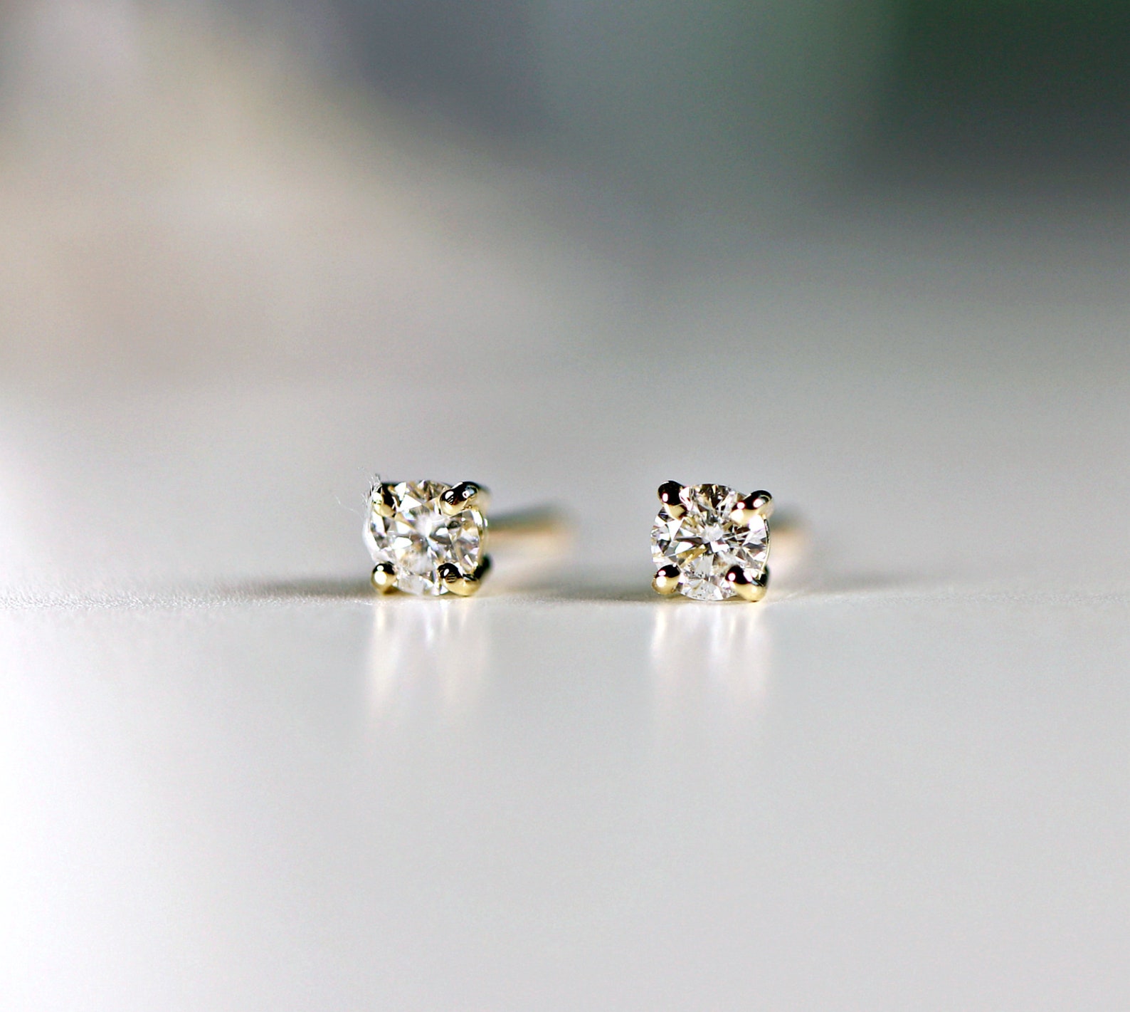 0.25 ct diamond earrings