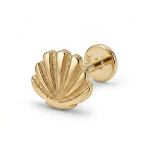 Mini Seashell Stud Earrings 14k Gold, Flat Back Earrings, Internally Threaded Studs, Cartilage Tragus Piercing Jewelry, Summer Beach Jewelry