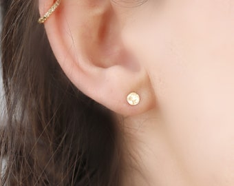 14k Solid Gold Stud Earrings, 4mm Hammered Disc Studs, Tiny Stud Earrings, Dainty Gold Earrings Dots, Minimalist Earrings Handmade, Mom Gift