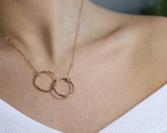 Interlocking Circle Necklace Sterling Silver or Gold Filled, Sister Necklace, Best Friend Necklace, Sister Gift, Soul Sister