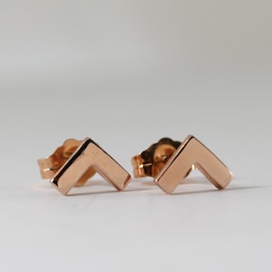 14k Solid Gold Earrings Stud Chevron, Handmade Minimalist Earrings, Jewelry Gift for Her, Geometric Modern Triangle Stud Earrings image 6