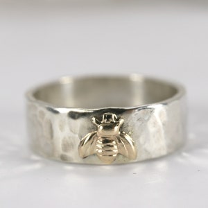 Silver bee ring