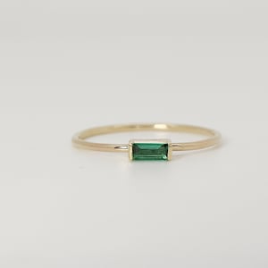 Emerald Ring 14k Gold, Emerald Promise Ring, Handmade Minimalist Engagement Ring, May Birthstone Jewelry, Art Deco Emerald Baguette Ring