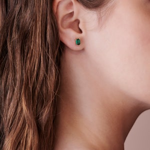 Genuine Emerald Earrings 14k Gold Emerald Cut Emerald Stud Earrings, May Birthstone Earrings, Emerald Studs, 20th Anniversary Gift for her Bild 4