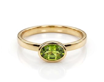East West Peridot Ring 14k Solid Gold, Oval Bezel Setting Peridot Ring, August Birthstone Ring, Minimal Gold Ring, Dainty Gemstone Ring
