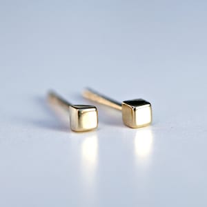 Cube Stud Earrings 14k Solid Gold Minimalist Everyday Tiny Stud Earrings, Modern Cube Earrings, Gold Square Earrings, Geometric Earrings
