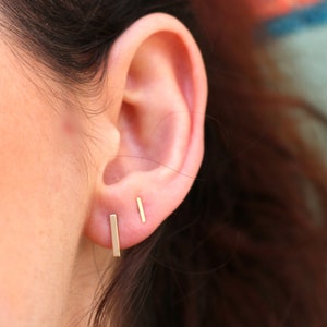 14k Solid Gold Bar Earrings, Gold Bar Stud Earrings, Gold Staple Earrings, Dainty Stud Earrings, Simple Minimalist Geometric Earrings