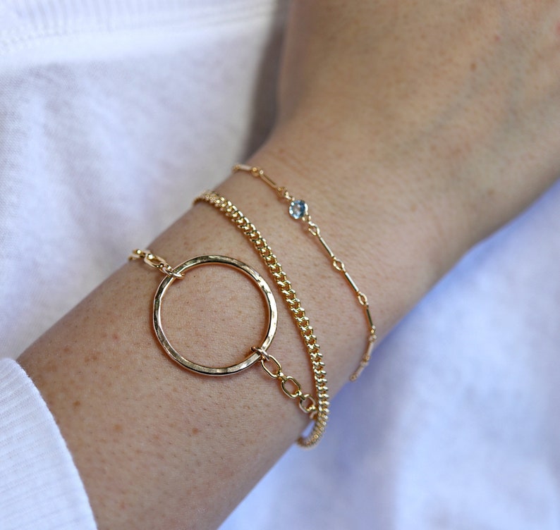 Karma Circle Bracelet Hammered Gold Open Circle Bracelet Mothers Day Gift Gold Eternity Bracelet Gold Filled Chain Bracelet