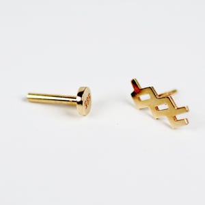 14k Solid Gold Zodiac Internally Threaded Flat Back Earrings, Tiny Horoscope Cartilage Earring Labret Piercing Tragus Earring, Conch earring