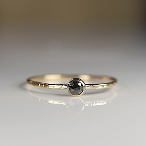 Salt and Pepper Diamond Ring 14k Gold, Dainty Diamond Bezel Set Ring Solid Gold Textured Band Minimalist Black Diamond Ring, Pinky Ring