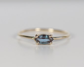 Alexandrit Ring 14k Gold, Alexandrit Verlobungsring, Alexandrit Marquise Ring, Alexandrit Ost West Ring, Juni Birthstone Schmuck