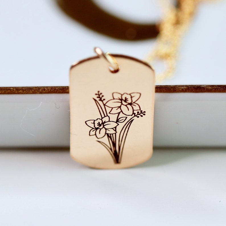 Birth Flower Square Tag Necklace, Mother Necklace, Personalized Dog Tag Necklace, Birthday Gift, Floral Pendant Necklace, Mother's Day Gift image 2