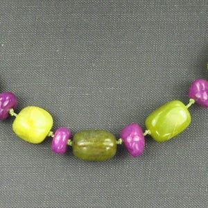 Serpentine and Stone Knotted Necklace image 3