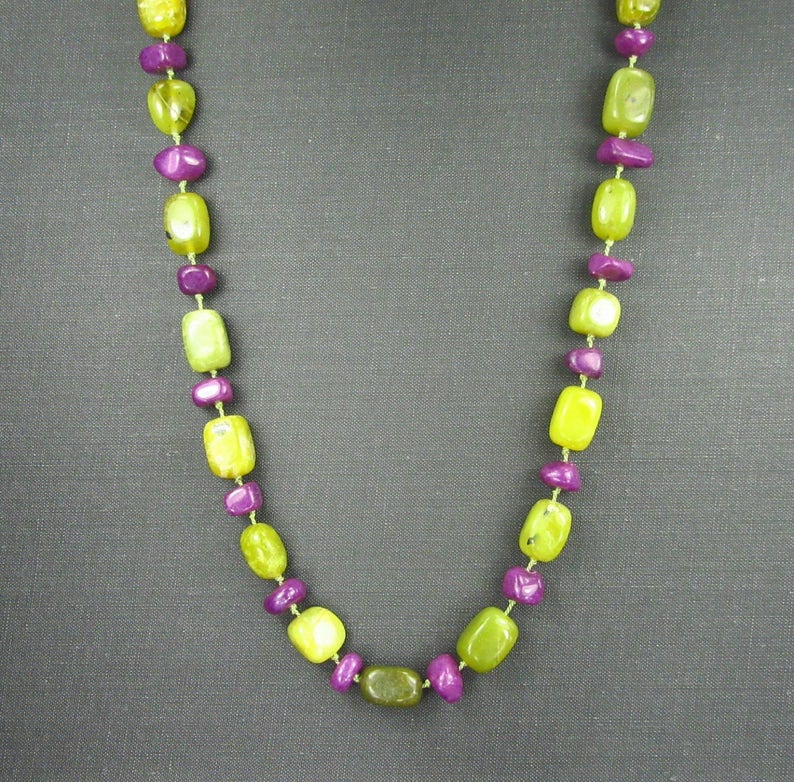 Serpentine and Stone Knotted Necklace image 2