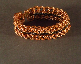 Koperen dubbele Cylon-geweven Power Chainmaille Manchetarmband