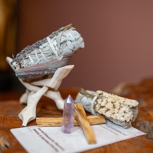 Smudging Kit: Sage, Palo Santo, Amethyst & Abalone Shell - Energy Cleansing