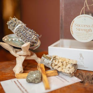 Abundance Smudging Kit: Sage, Palo Santo, Pyrite, Abalone Shell