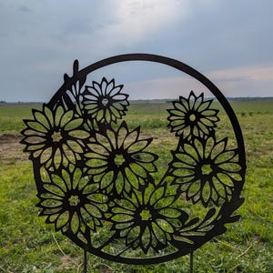 Sunflower Metal Yard Sign | Flower Decor | Metal Yard Art | Metal Garden Decor | Sunflower Art | Large Yard Art | Modern Floral Art