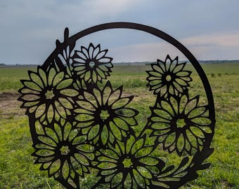 Adorno metálico de girasol para jardín / Decoración floral moderna para jardín