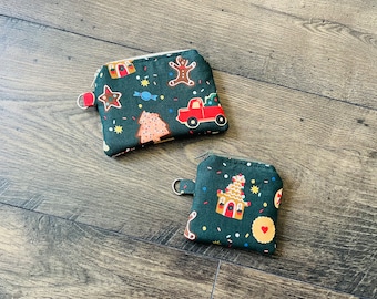 Rifle Paper Co. Christmas Coin Purse: Zippered Earbud Pouch