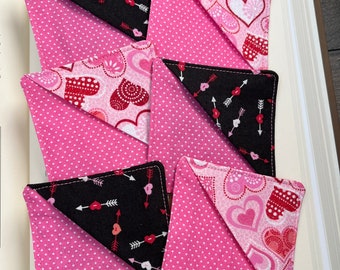 Hearts bookmark, fabric, corner, bookmark, unique, fabric, teacher, reader, friend, book lover, book club, gift, pink, arrows