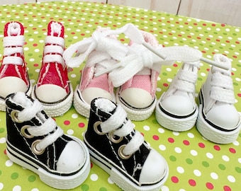 elf or fashion doll Tiny canvas sneakers 1 pair