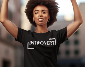 Introvertiertes T-Shirt. Perfekt für Achtsamkeit, Spiritualität, Erleuchtung, Zen, Empathen, Introverts oder hochsensible Seelen.