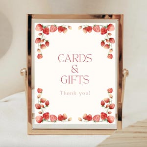 Enseigne pour cartes et cadeaux pour baby shower aux fraises, enseigne de table imprimable doux fruits rouges, décoration de baby shower aux fruits rouges, enseigne de table cadeau