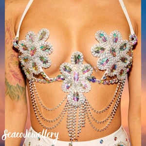 3D Flower Rhinestone Chain Bra – Festival Rave Crystal Body Jewelry Top for Clubwear & Coachella Looks