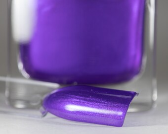 Iris - Indie Nail Polish - 5 Free Polish - One of a Kind Fingernail Polish - New Round Bottles