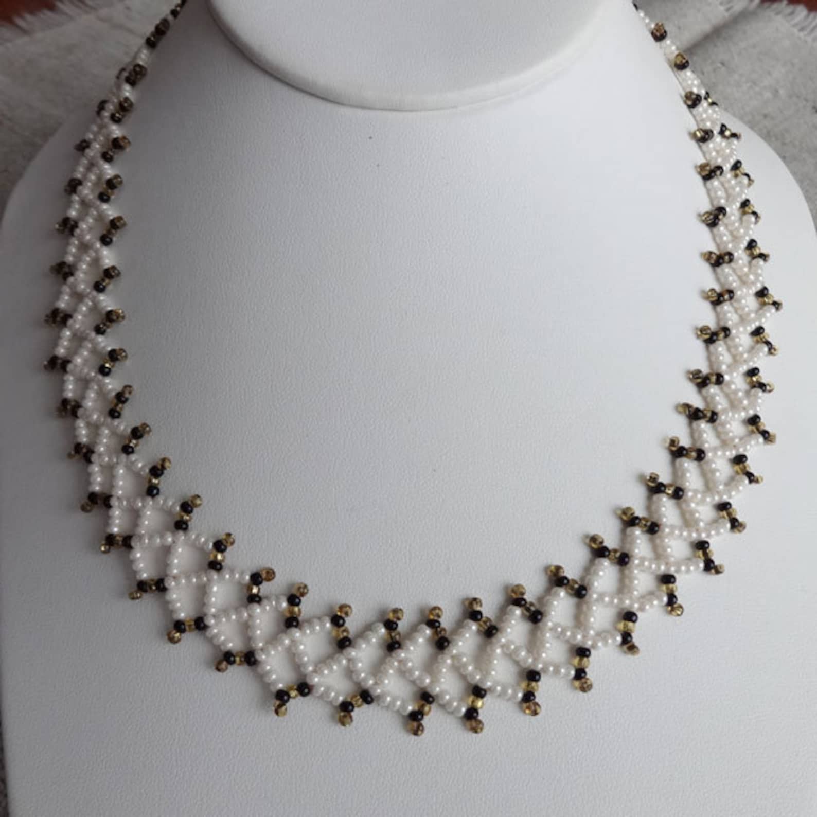 Vintage Hand Made Seed Bead Necklace - Etsy