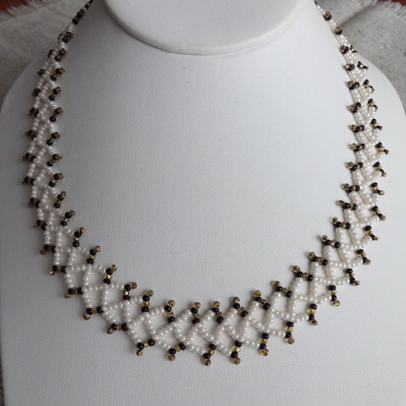 Vintage, hand made, Seed Bead, Necklace