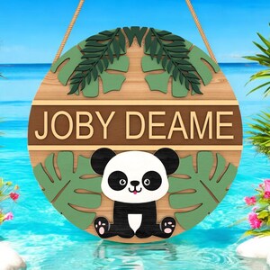 Cartello con nome panda in formato SVG, simpatico animale da appendere alla porta, file tagliati al laser a tema giungla, decorazione a strati in legno da 3 mm per Glowforge Cricut