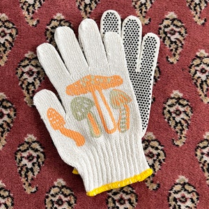 New Gold Orange Mushroom Gardening Gloves image 5