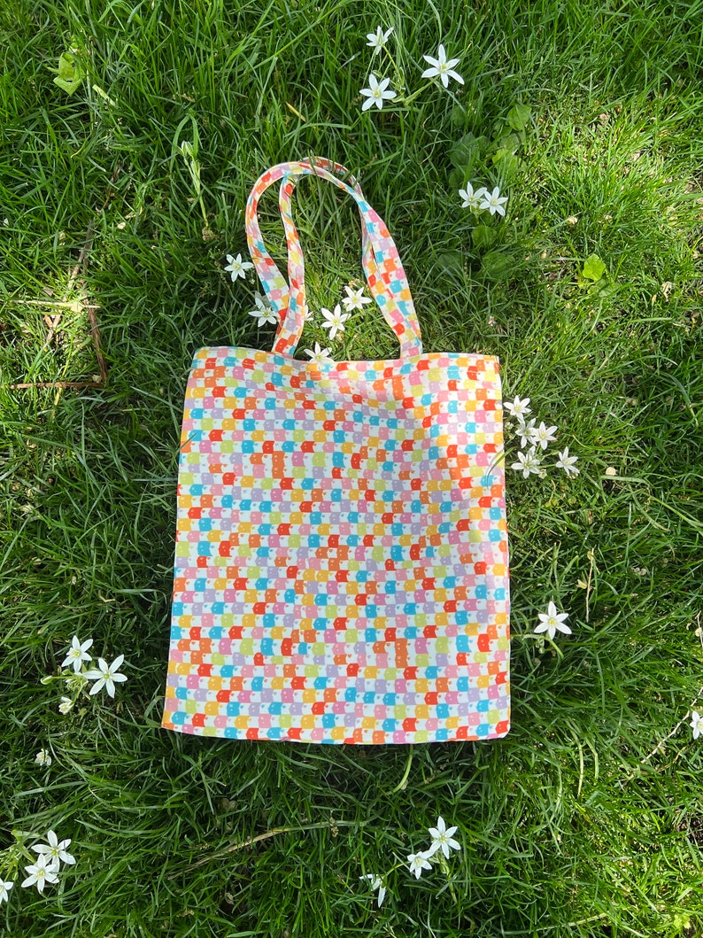 Die perfekte Tasche, Regenbogen-Karo-Gesichter-Einkaufstasche, recycelte Leinwand, Einkaufstasche, Buchtasche, Bild 2