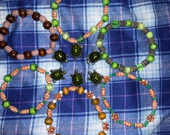 Handmade Turtle Charm Bracelet | Stretchy Beaded Jewelry