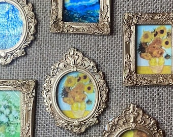 Miniatura domków dla lalek – oprawiona grafika Van Gogha, skala 1:12