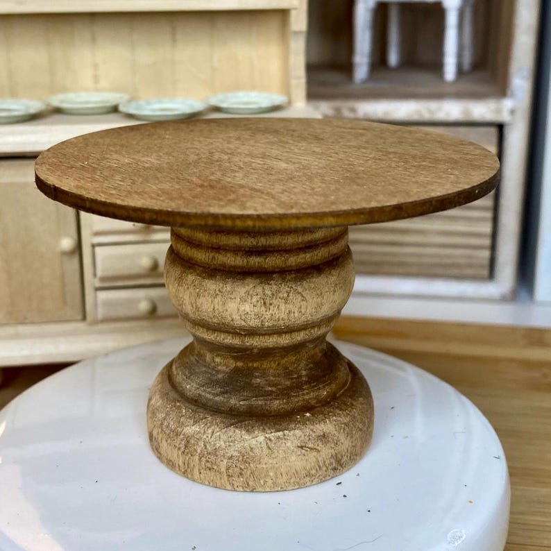 1:12 Scale Dollhouse Miniature Round Kitchen Table image 2