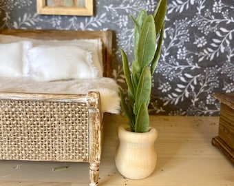 Miniature Potted Plant | 1:12 Scale Dollhouse Decor