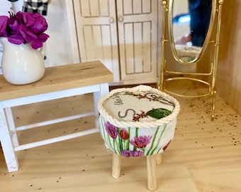 Miniatuurkruk, poppenhuismeubilair: schaal 1:12