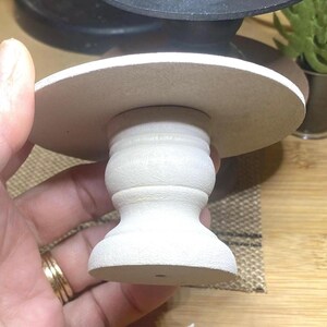 1:12 Scale Dollhouse Miniature Round Kitchen Table image 9