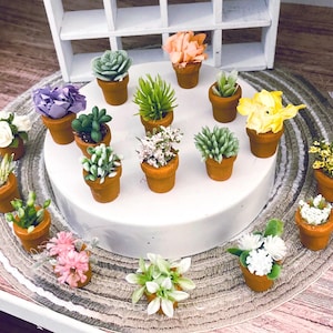 Miniatyrkrukor i konstgjorda växter, dockhusdekor i skala 1:12