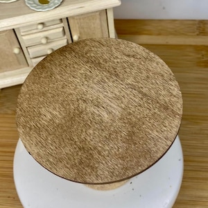 1:12 Scale Dollhouse Miniature Round Kitchen Table image 5